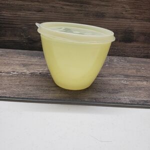 Vtg Tupperware Refrigerator Bowl w/Lid 148-11 Sheer Yellow Clear Lid USA Made